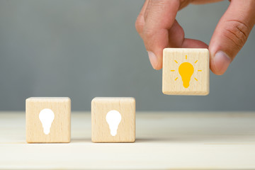 做梦梦到自己大姨妈来了